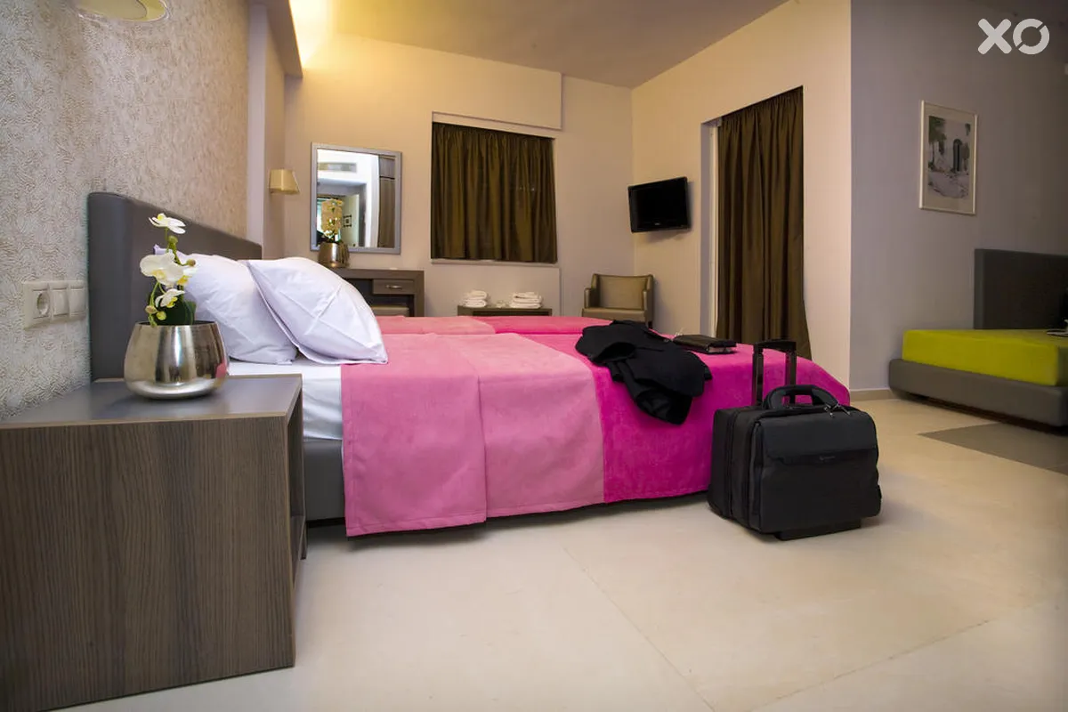 Astron Hotel