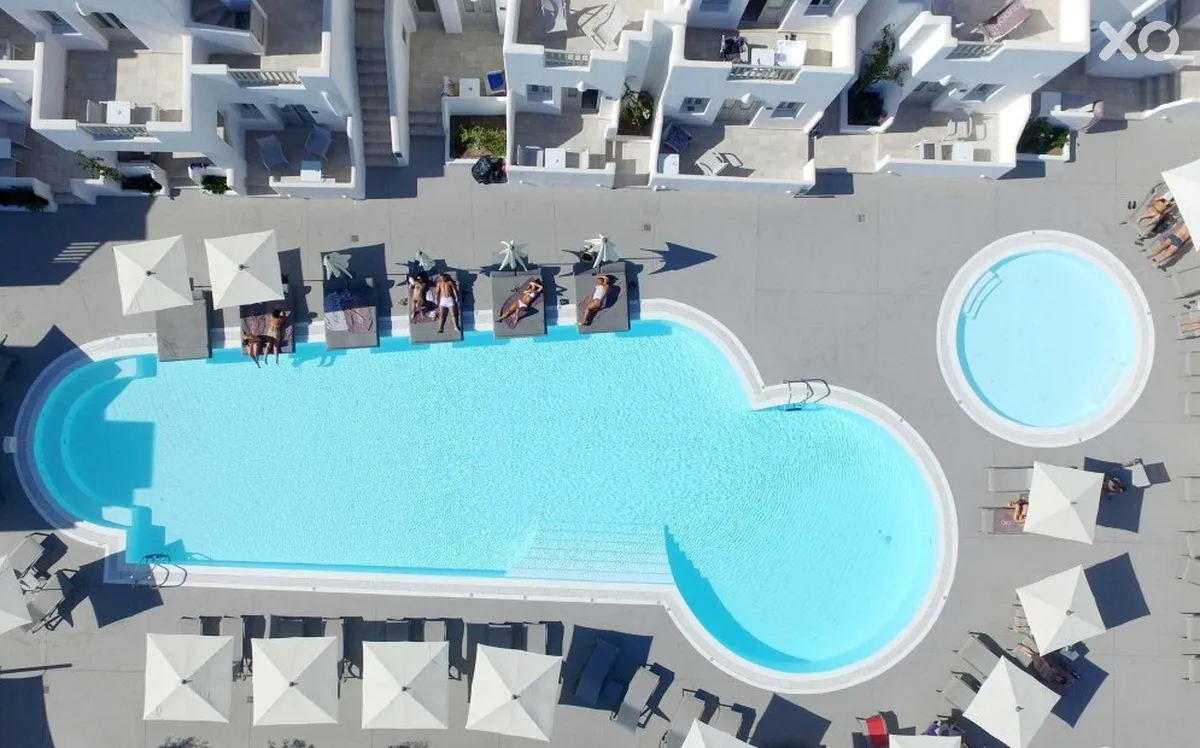 Aqua Blue Hotel