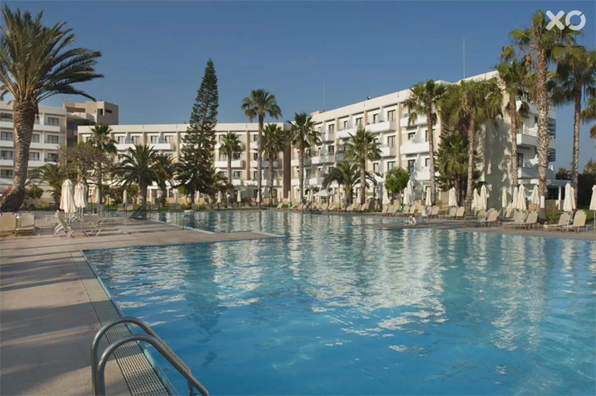 Louis Phaethon Beach