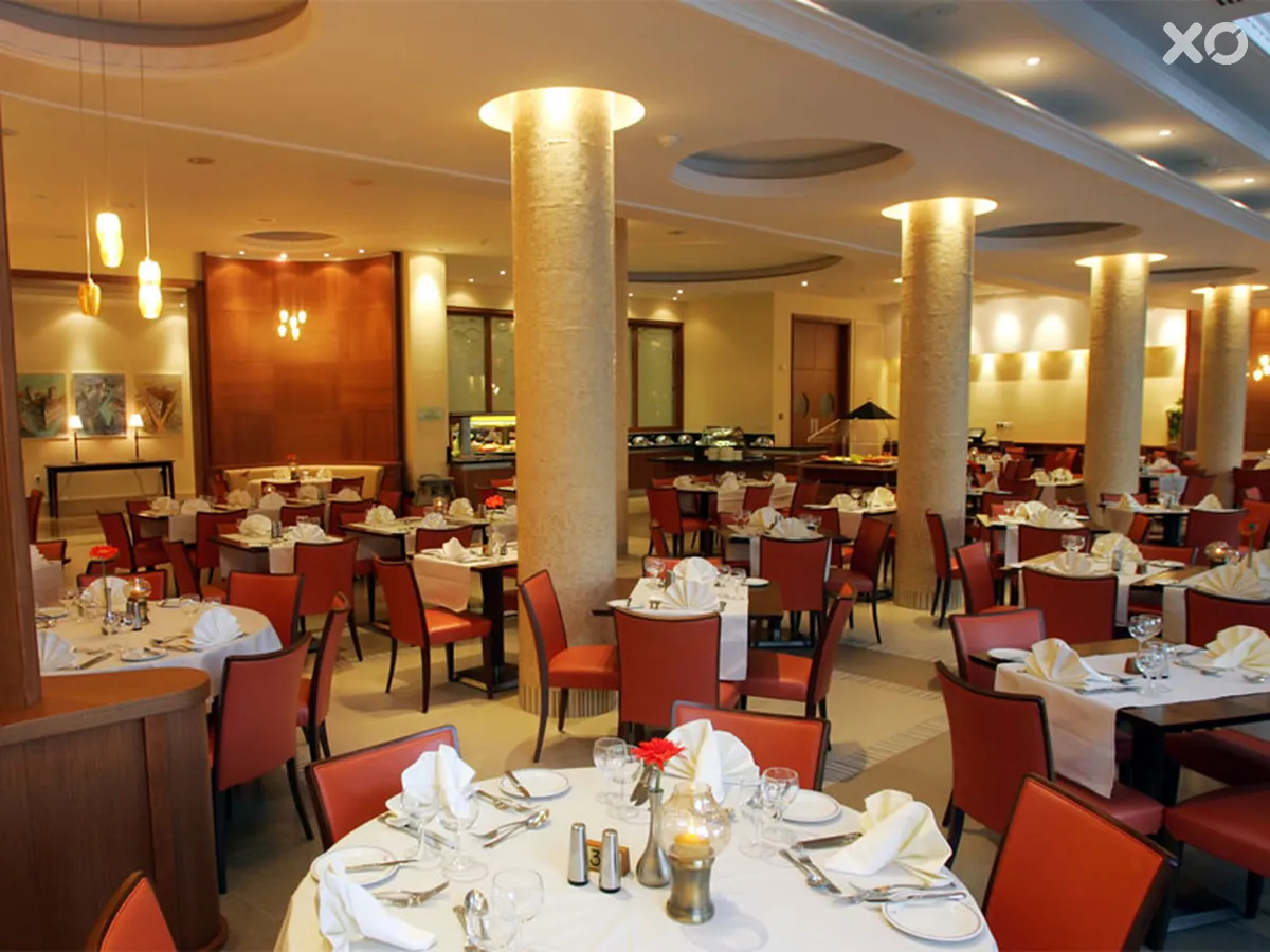 Ajax Hotel