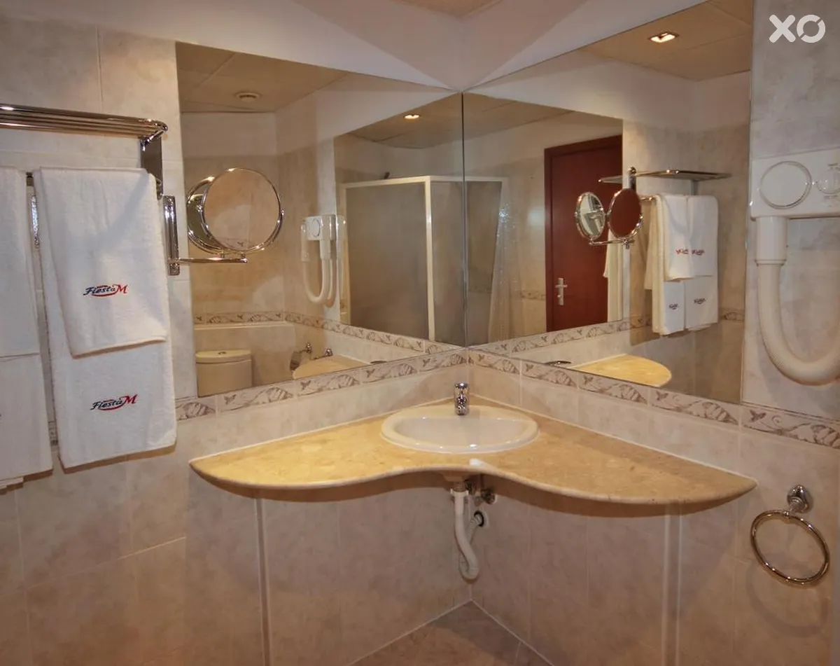 Zenith Hotel