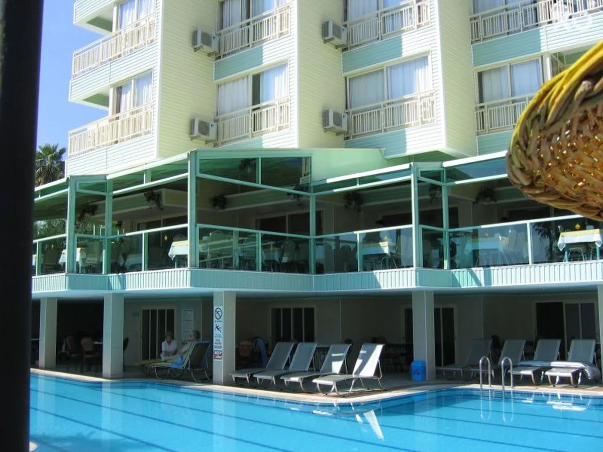 Flamingo Hotel