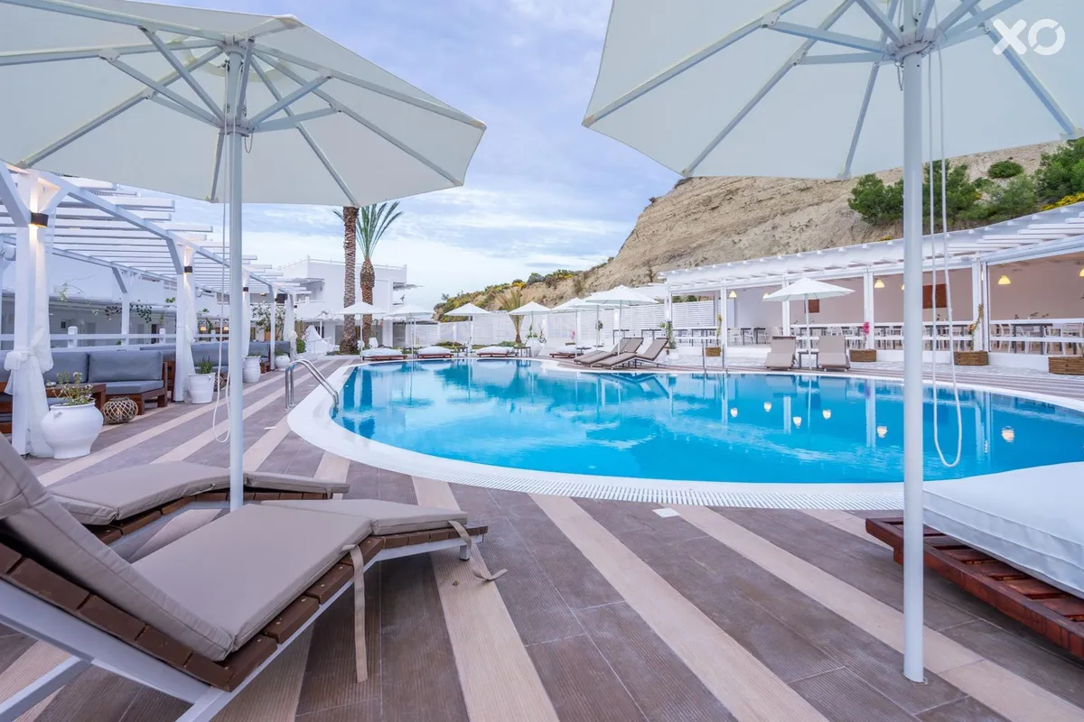 Alex Beach Hotel Bungalows