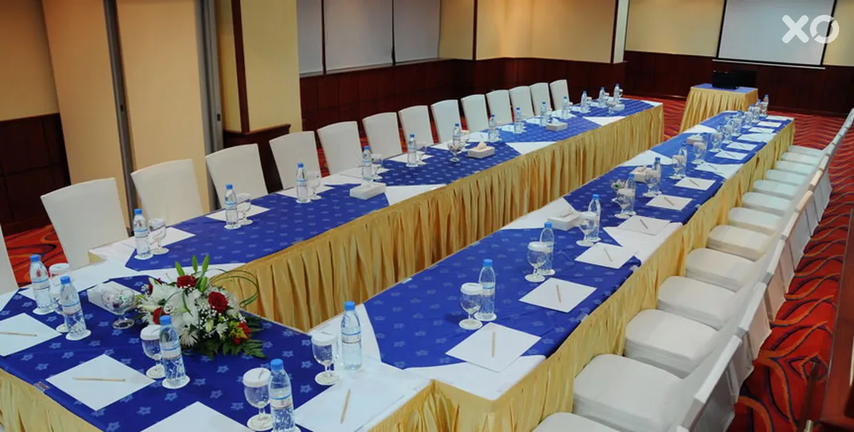 Clifton International Hotel