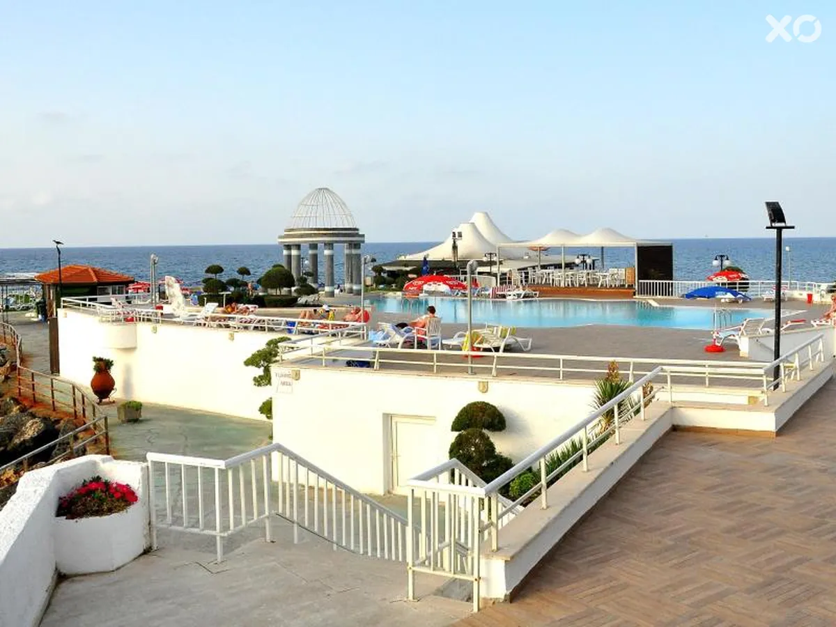 Dome Hotel
