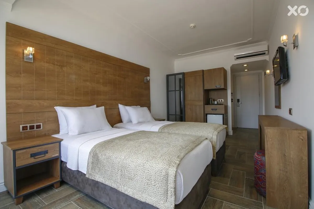 Aurasia Beach Hotel