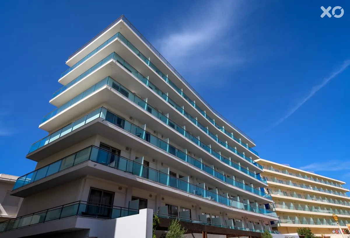 Manousos City Hotel
