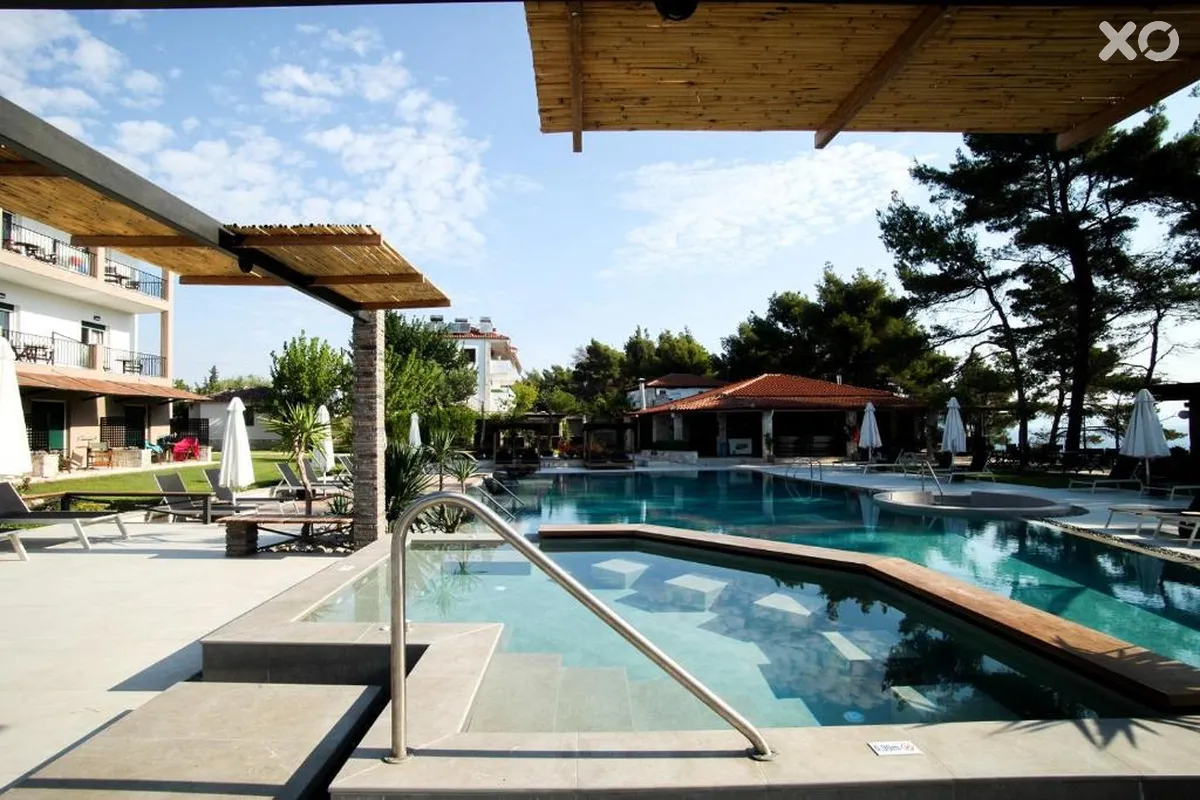 Nostos Hotel
