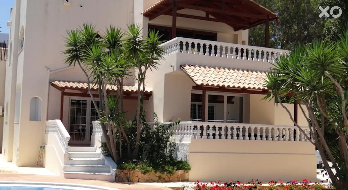 Perla Beach Apartments