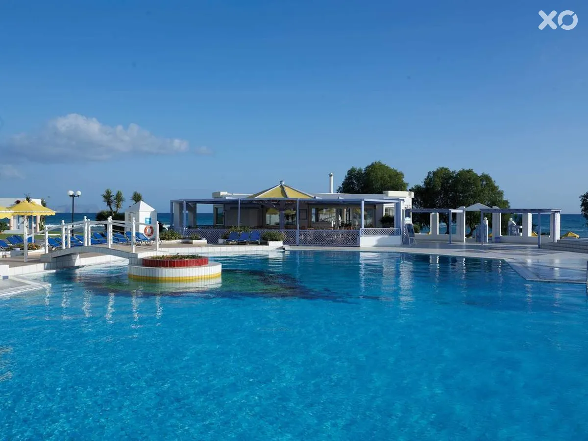 Serita Beach Hotel