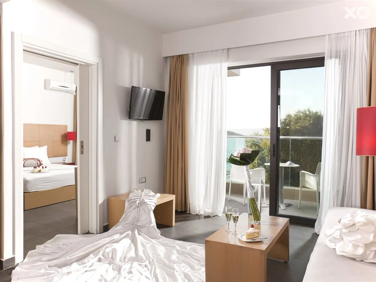 Almyrida Residence