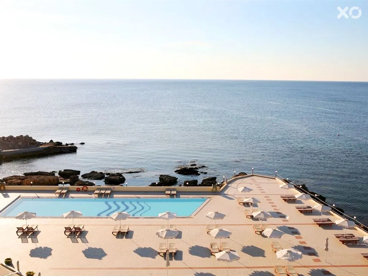 Eden Roc Resort Hotel