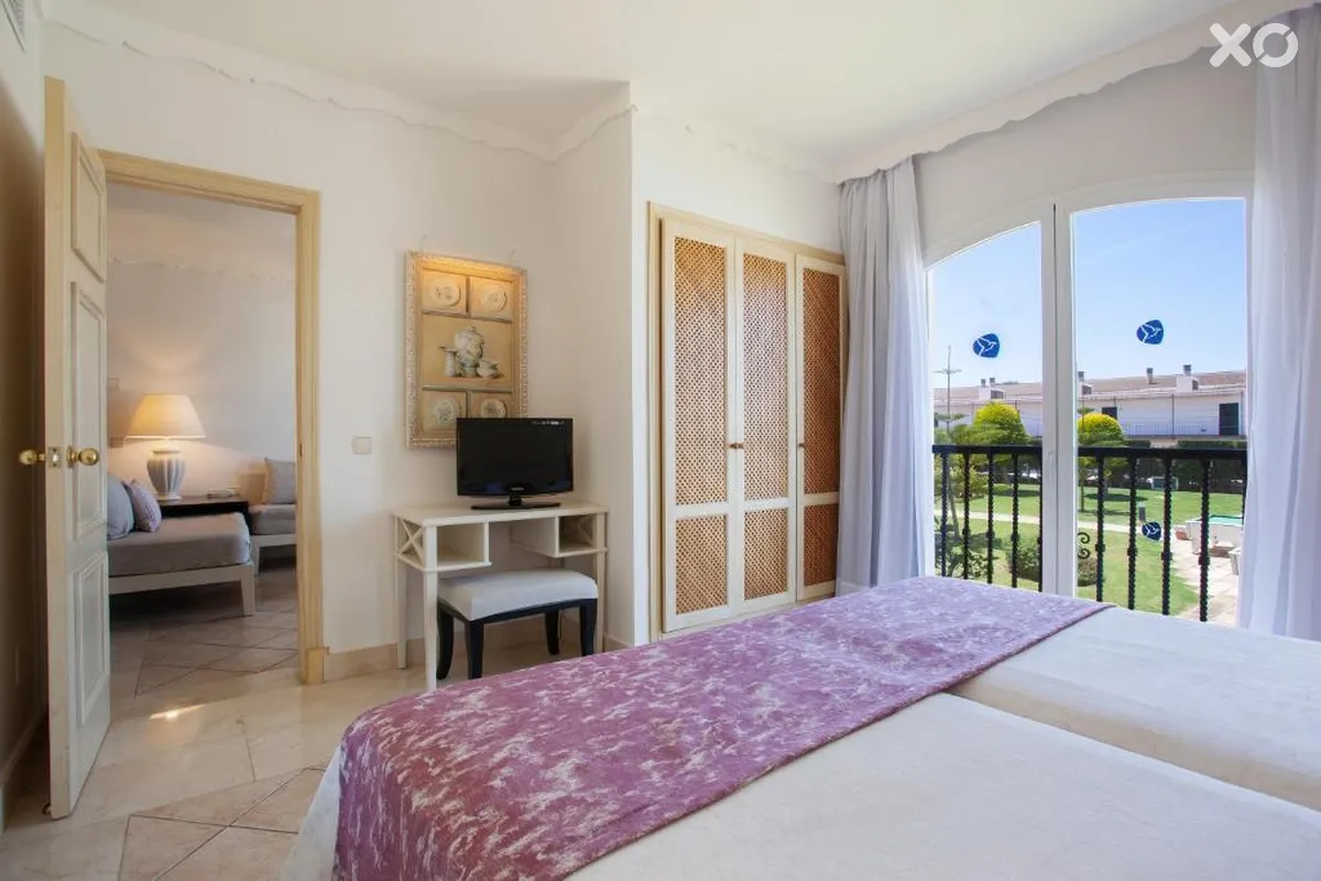 Grupotel Macarella Suites & Spa