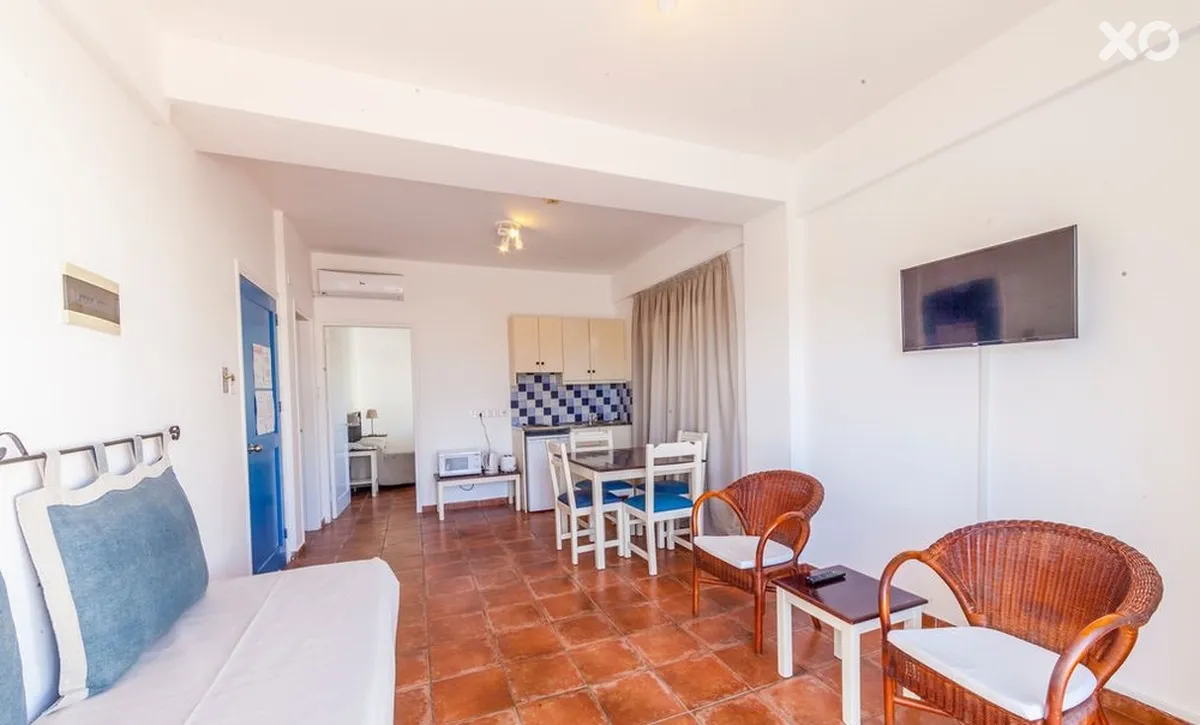 Andreotis Hotel & Apartments