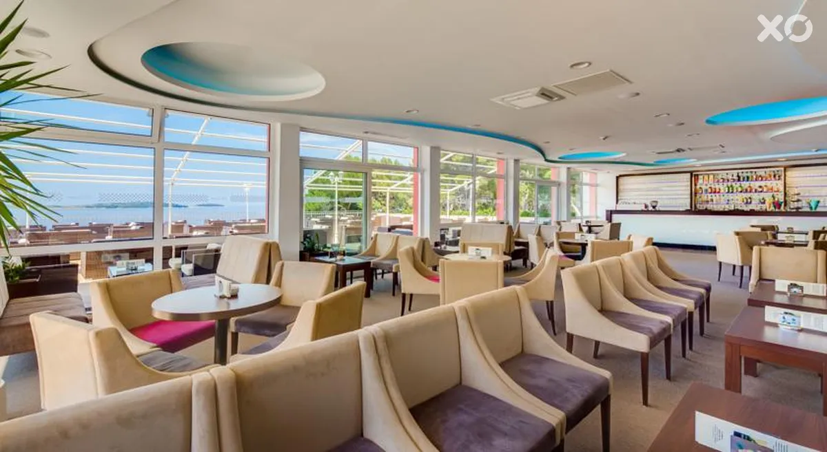 Zora Hotel