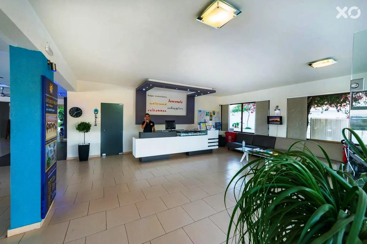 Zoes Hotel Studios