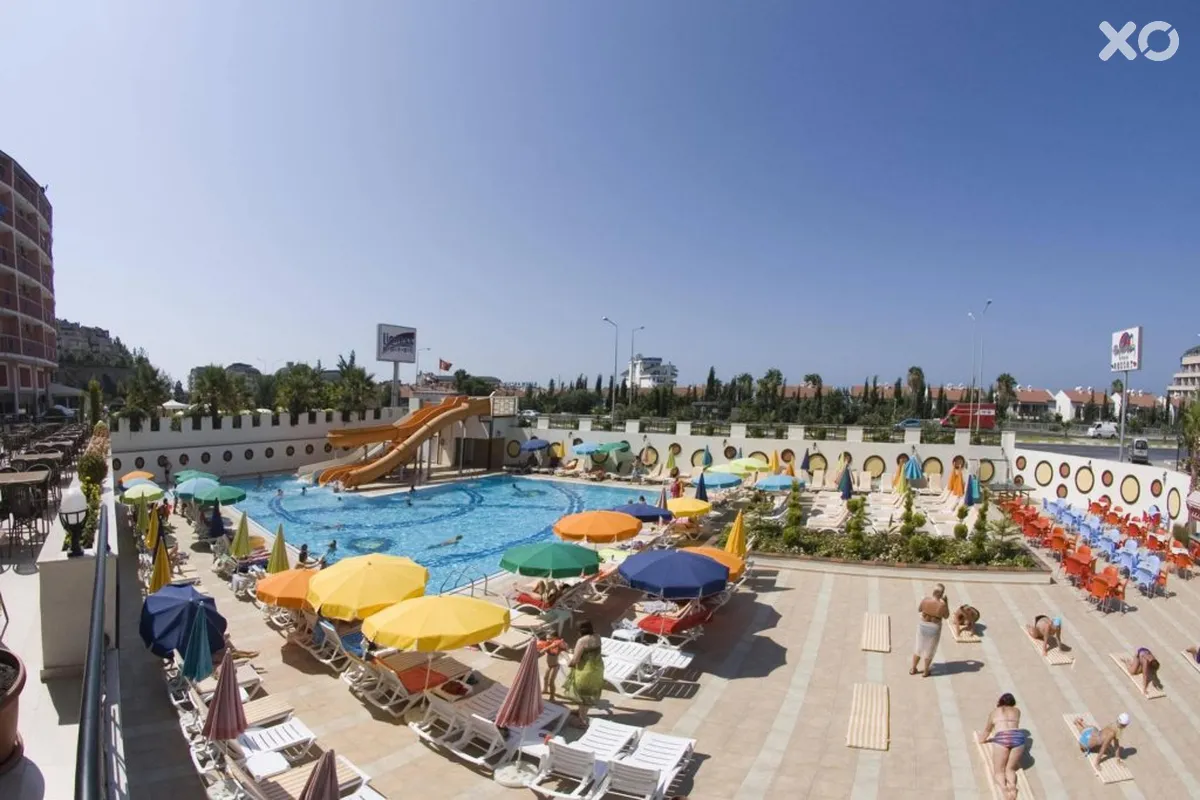 Arabella World Hotel