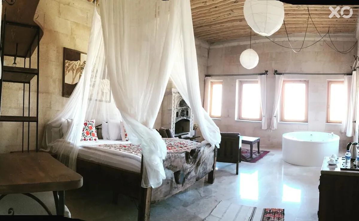 Helike Cave Hotel