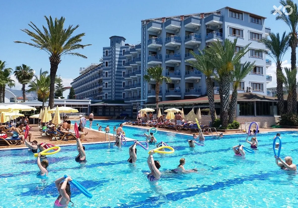 Caretta Beach Hotel