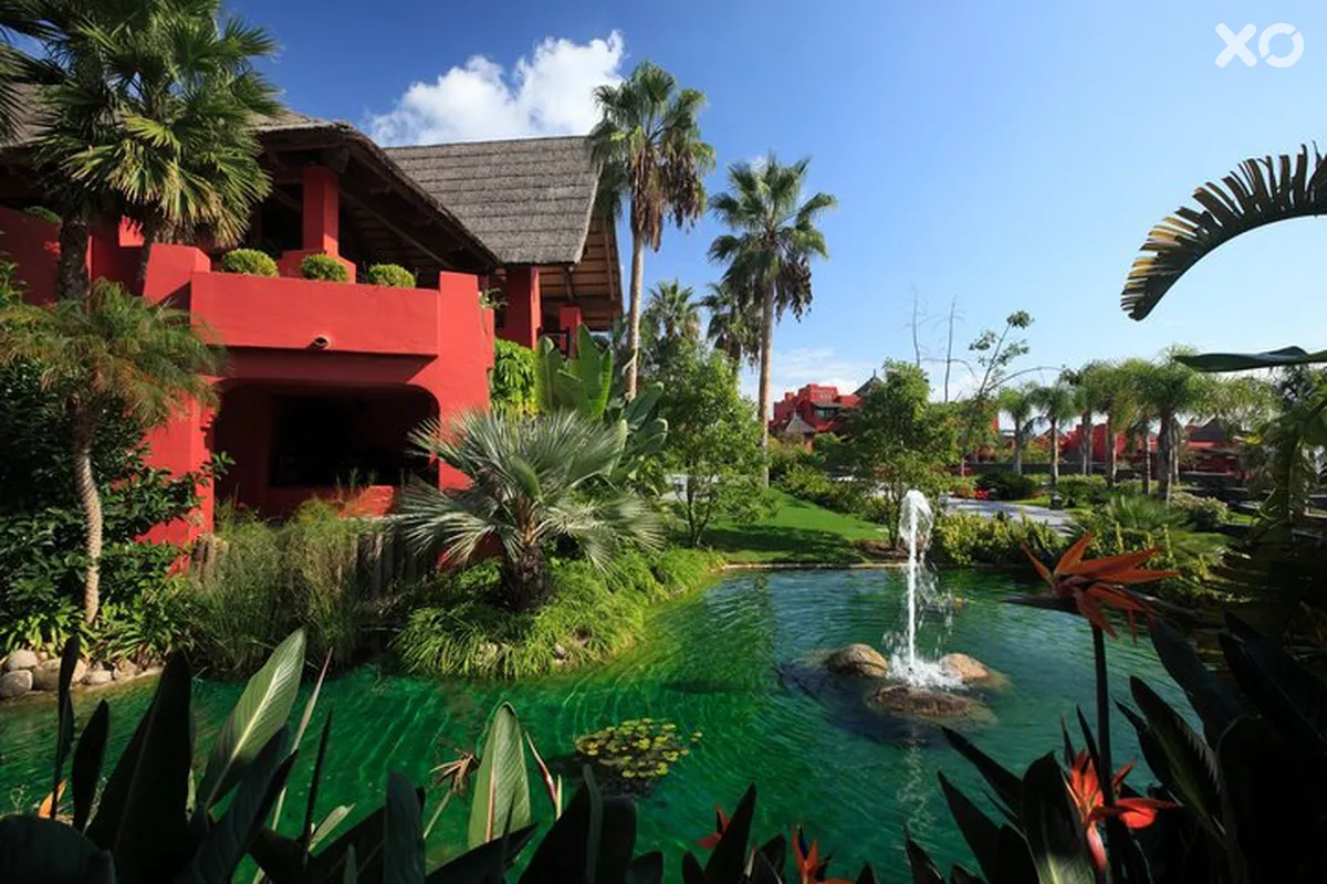 Asia Gardens Hotel & Thai Spa a Royal Hideaway Hotel
