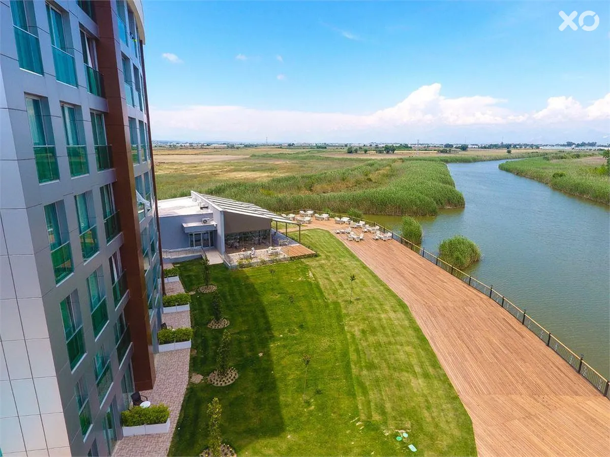 Aska Lara River Suite