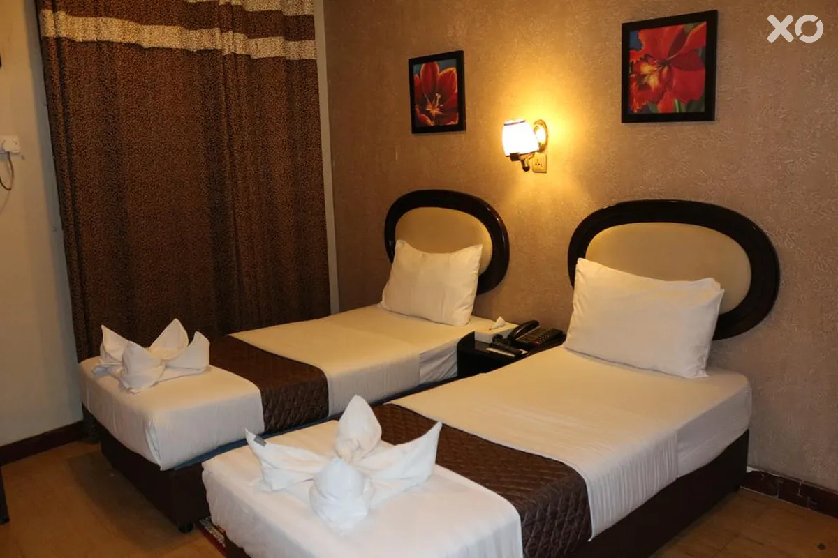 Grand Sina Hotel
