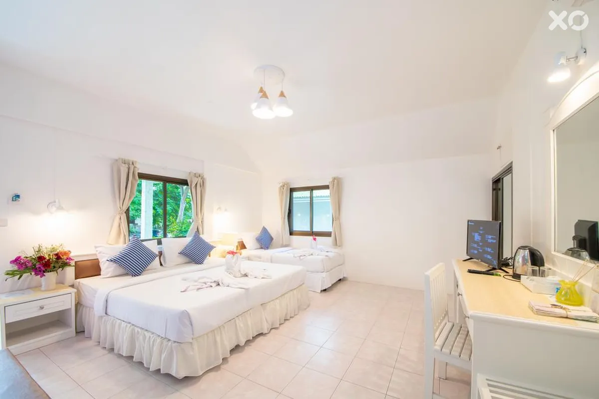 Bay Beach Resort