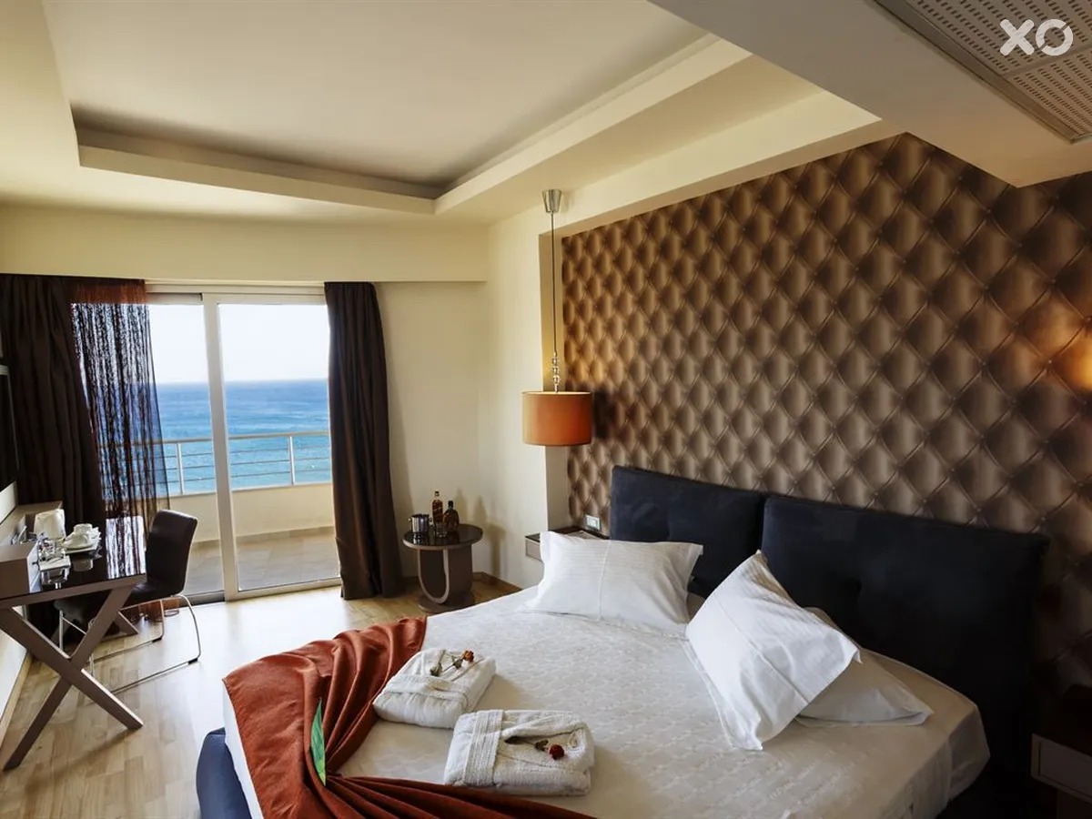 Pegasos Deluxe Beach Hotel