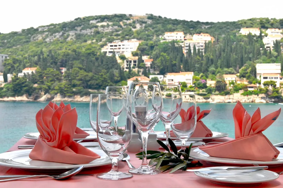 Vis Hotel