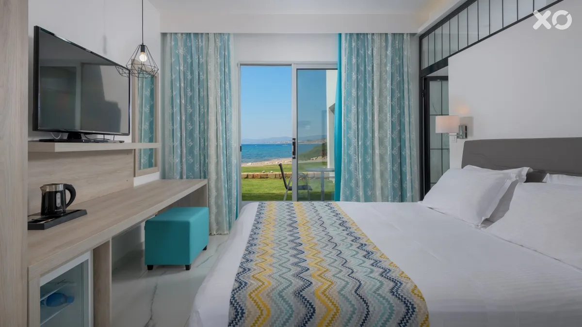 Serene Bay Hotel