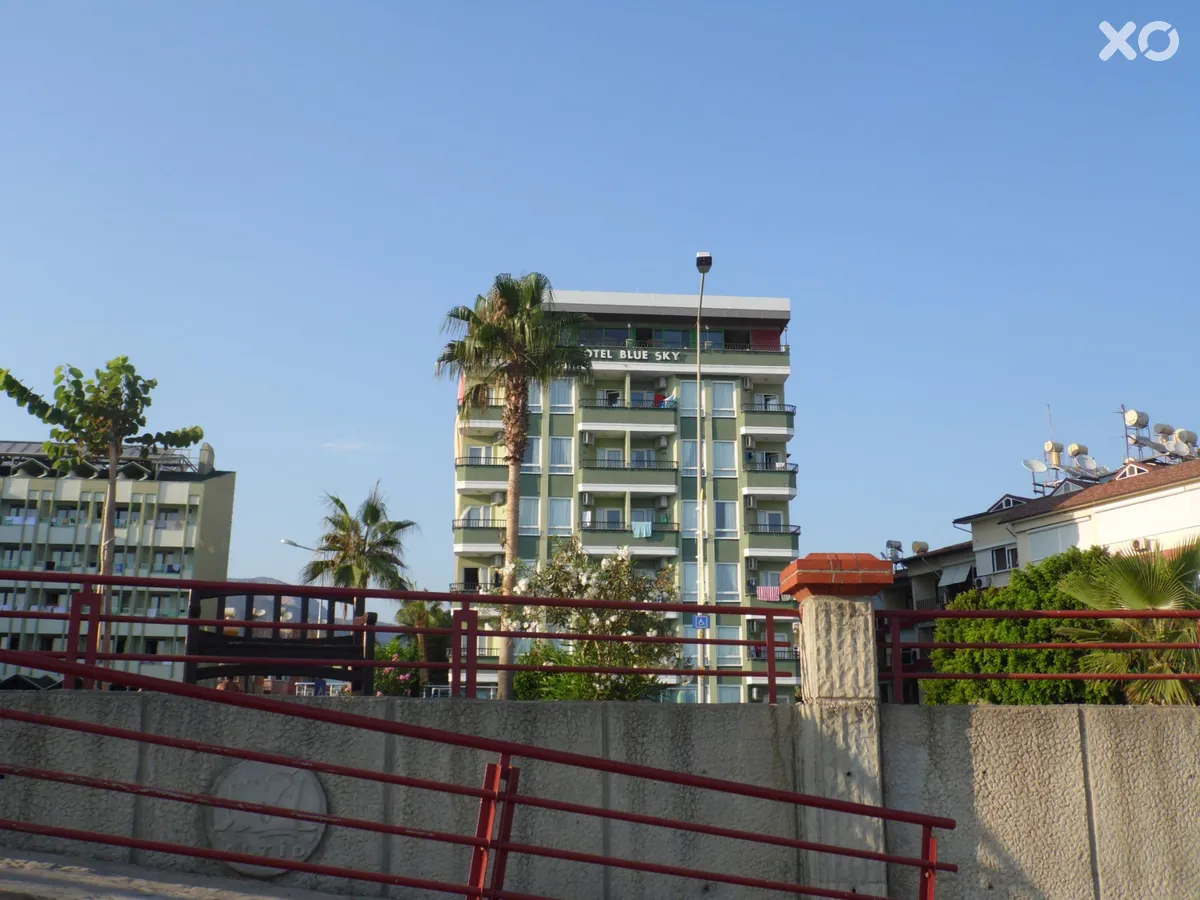 Big Blue Sky Hotel