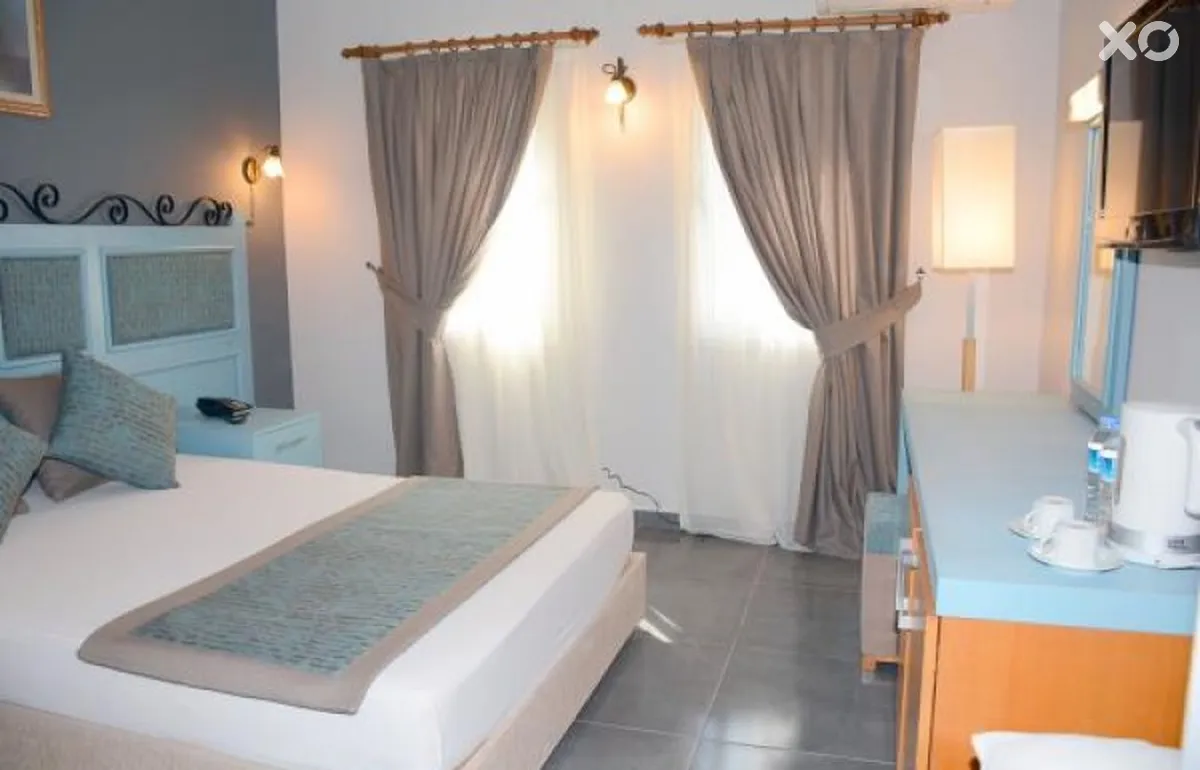 Atrium Hotel
