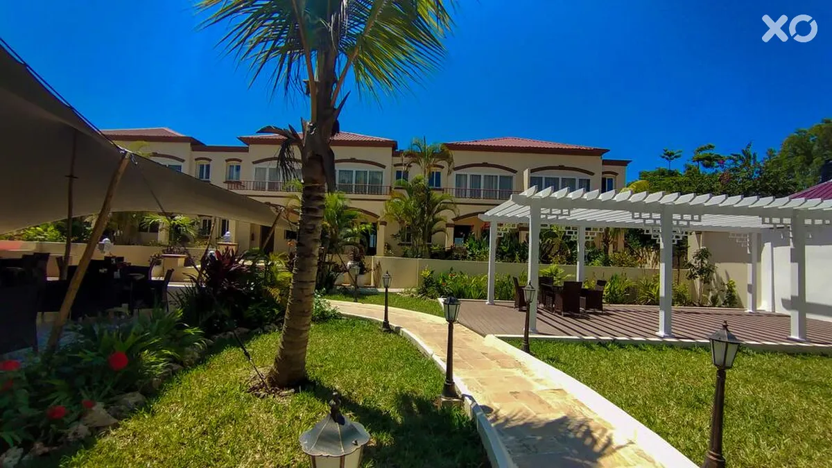 Golden Palm Boutique