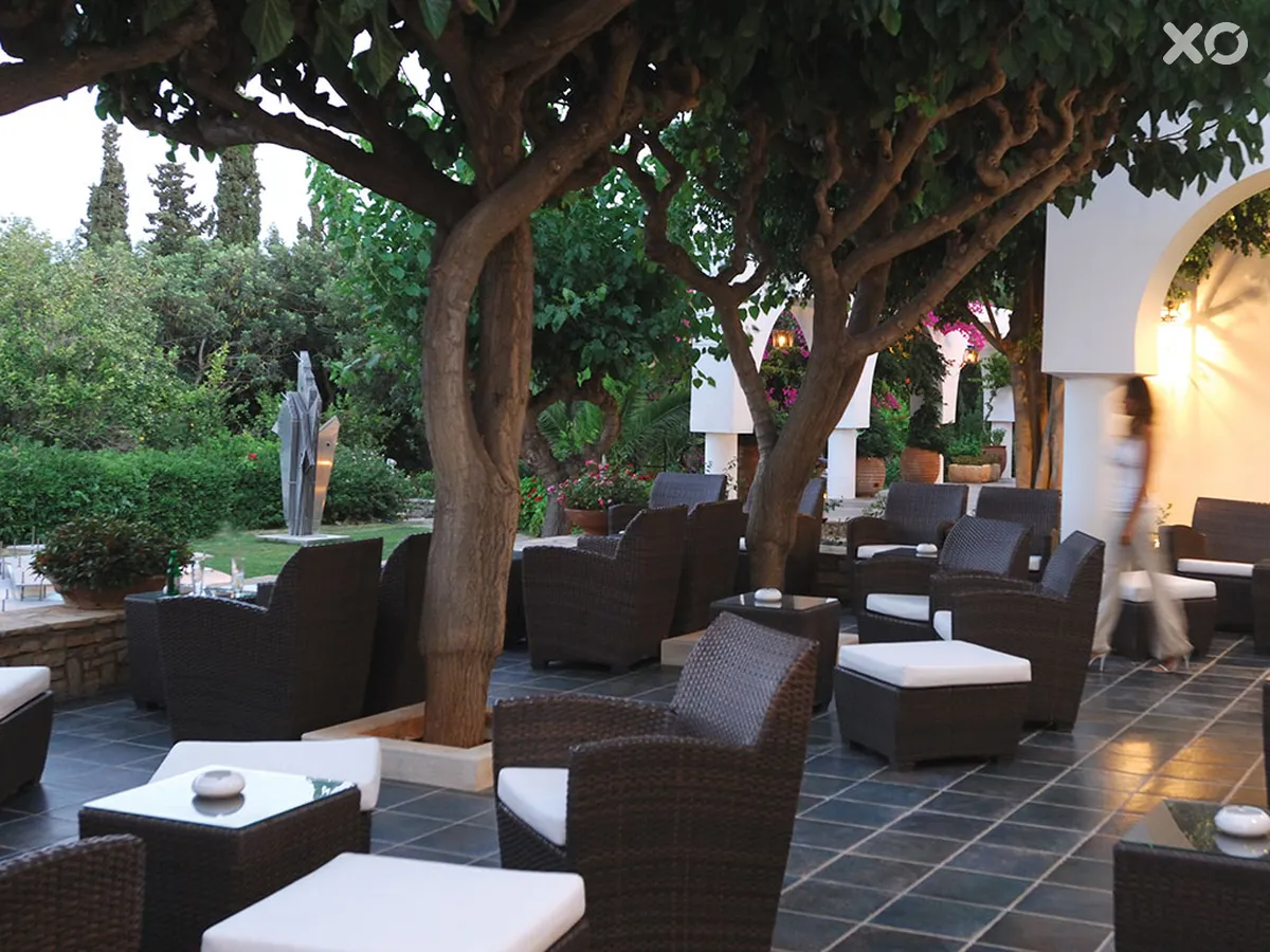 Minos Beach Art Hotel