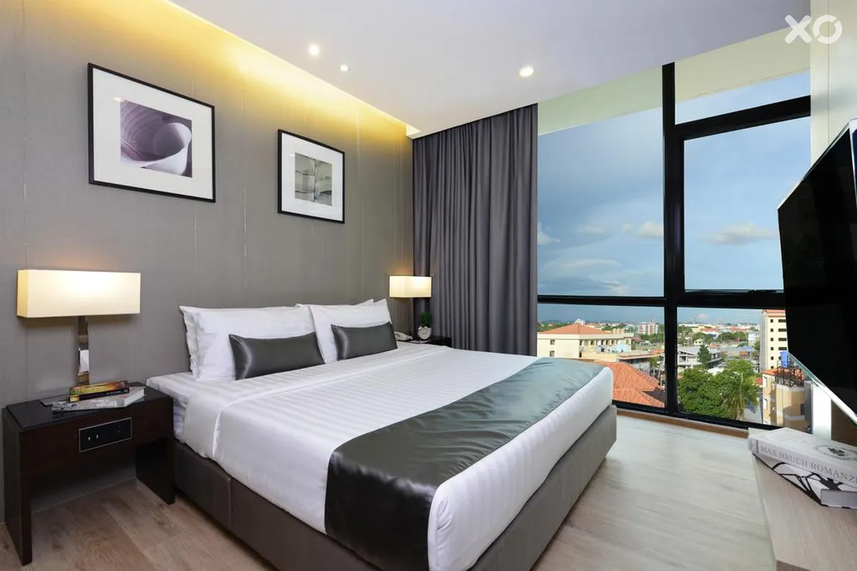 Altera Hotel & Residence