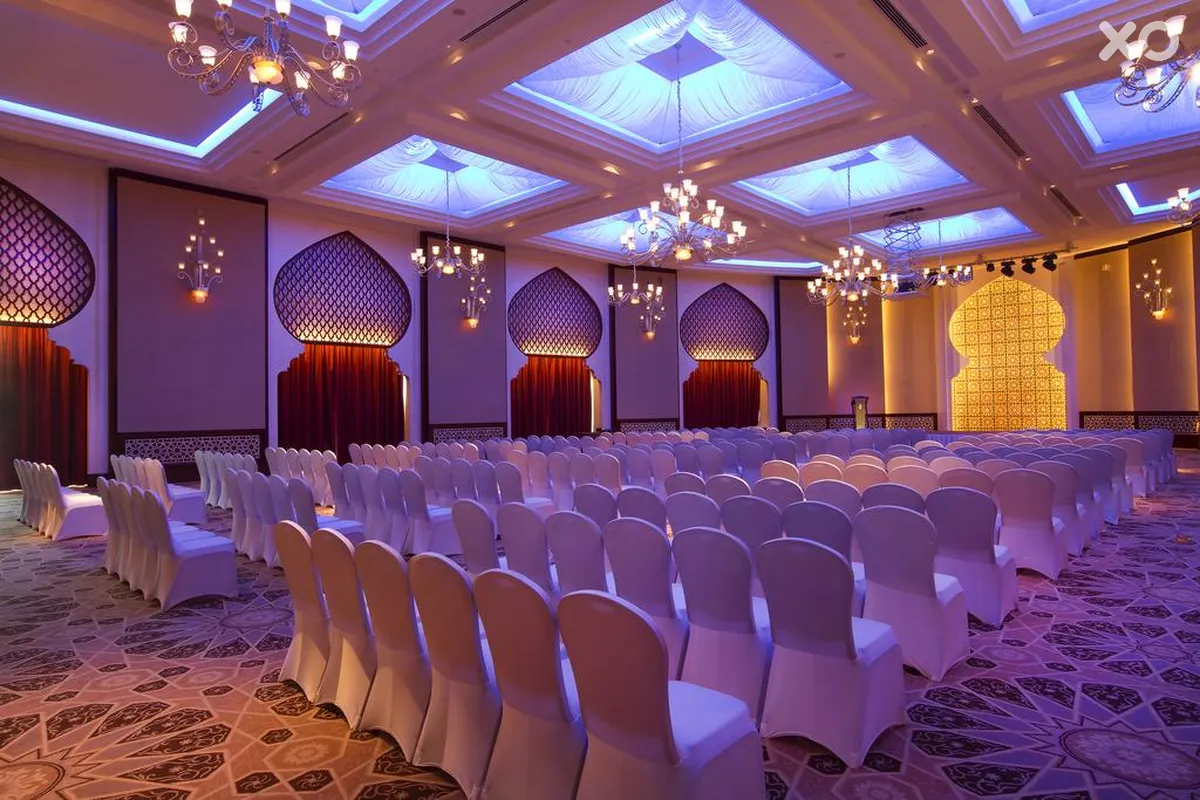 Bab Al Qasr Hotel & Residences