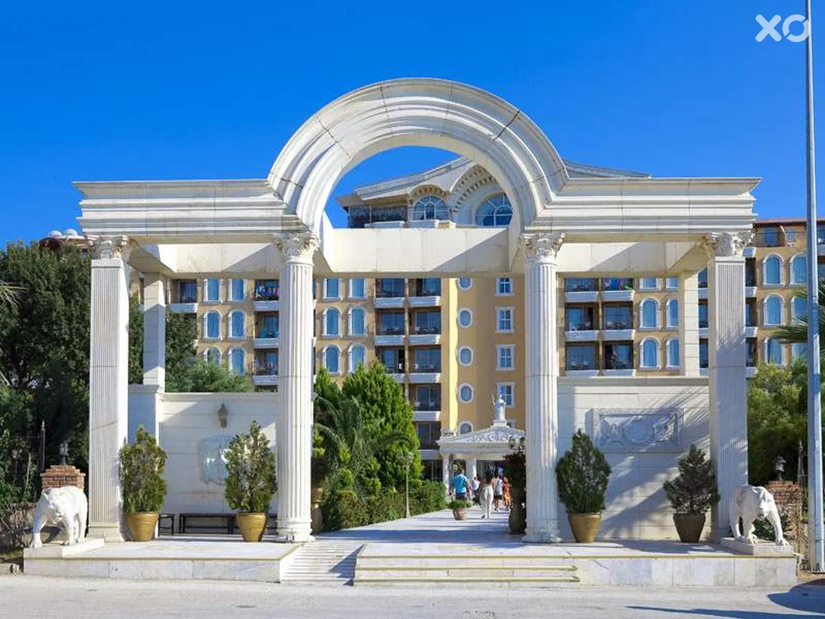 Laur Hotels Experience & Elegance