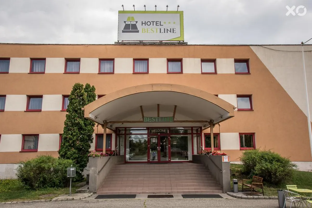 Ce Bestline Hotel