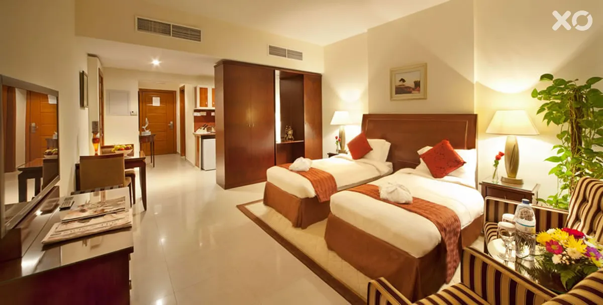 Clifton International Hotel