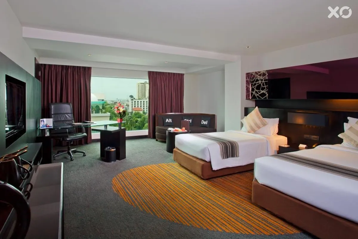 Golden Tulip Mandison Suites