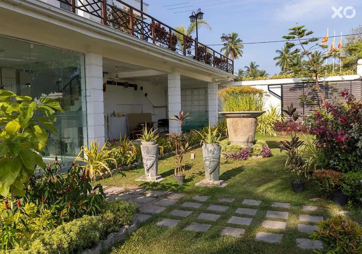 Sea Breeze Hotel
