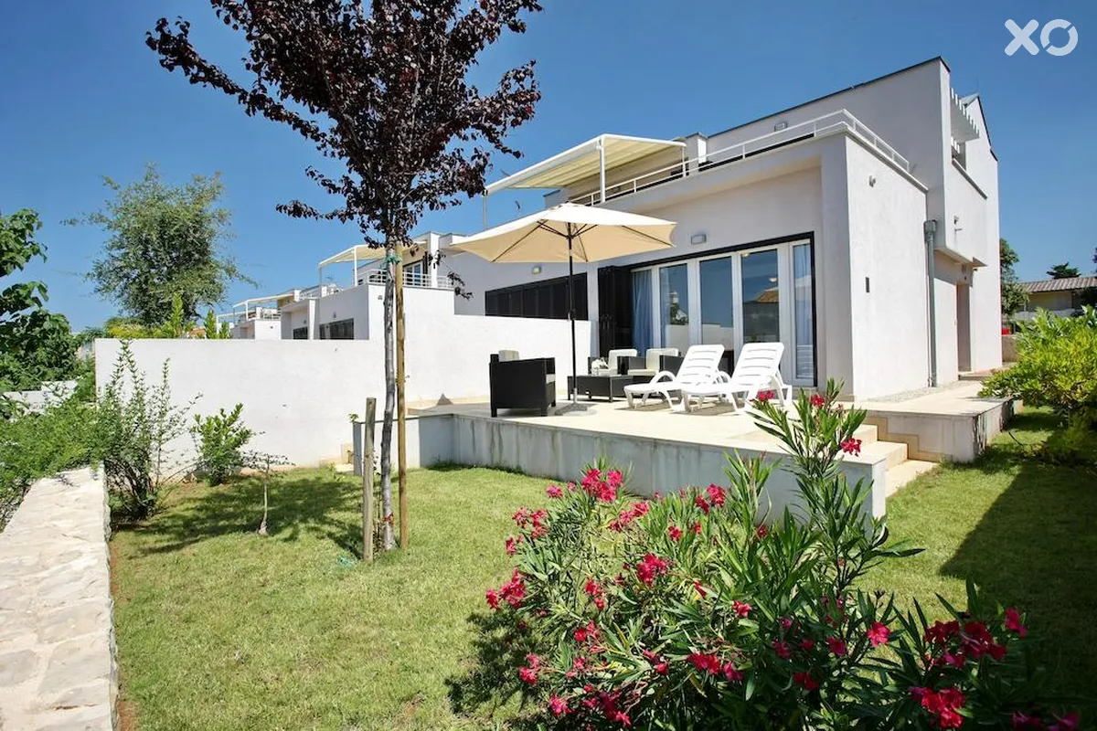 Sunnyside Apartments Petrcane