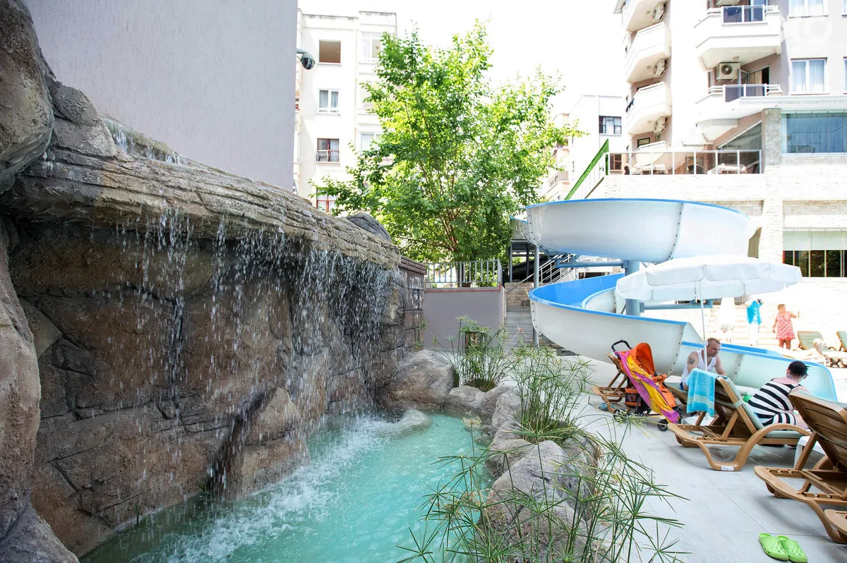 Monart City Hotel