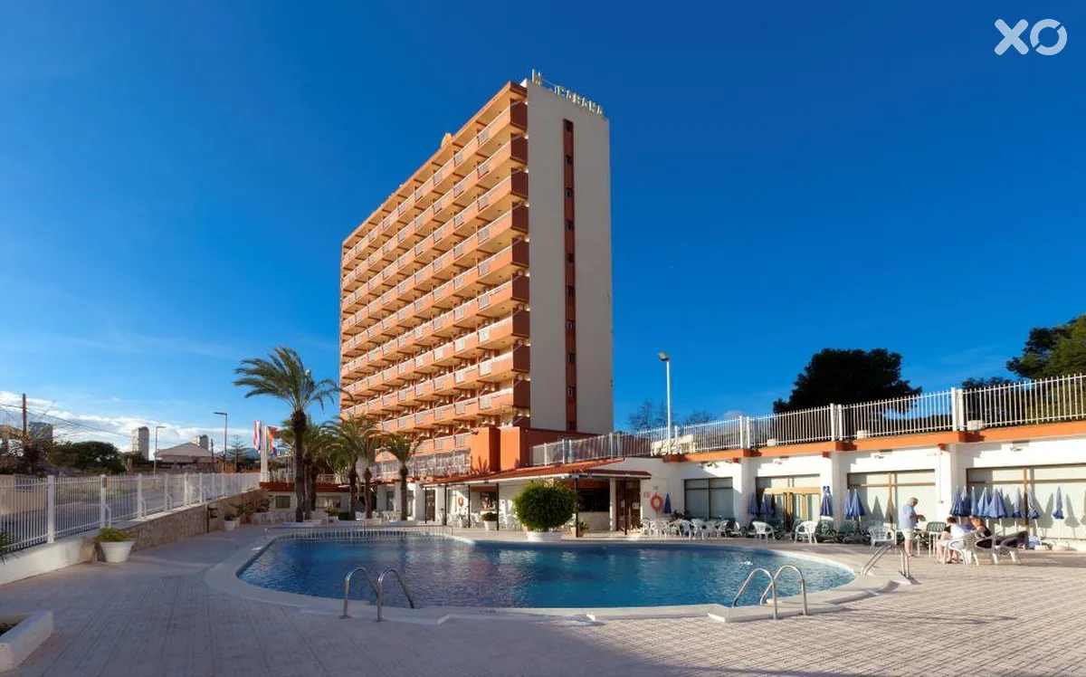 Cabana Hotel