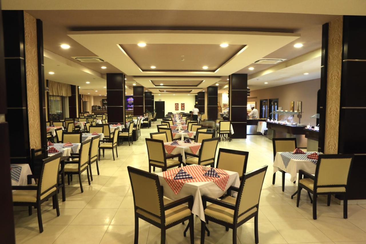 El Karma Aqua Beach Resort