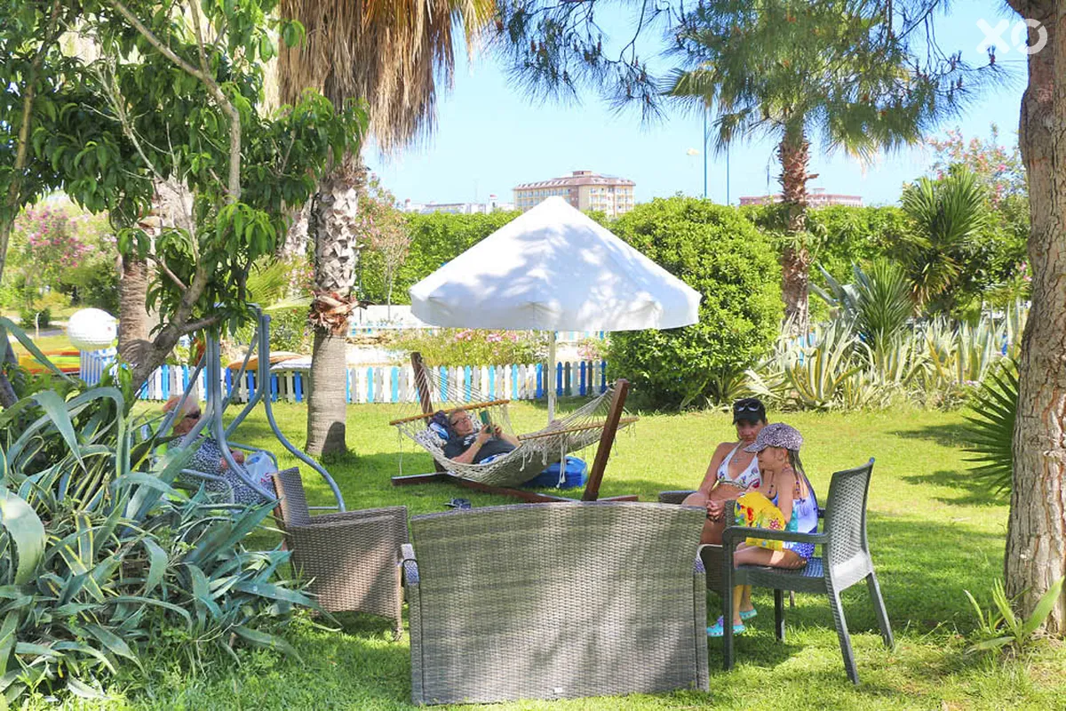 Club Aqua Plaza
