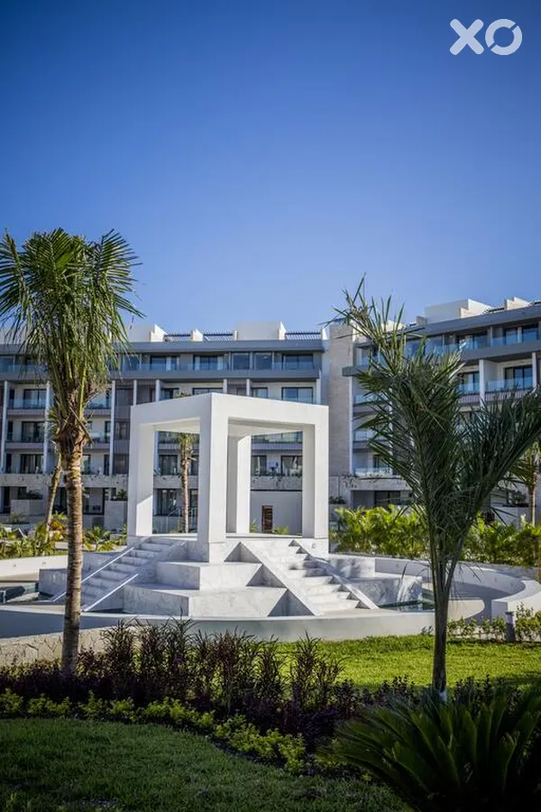 Majestic Elegance Costa Mujeres