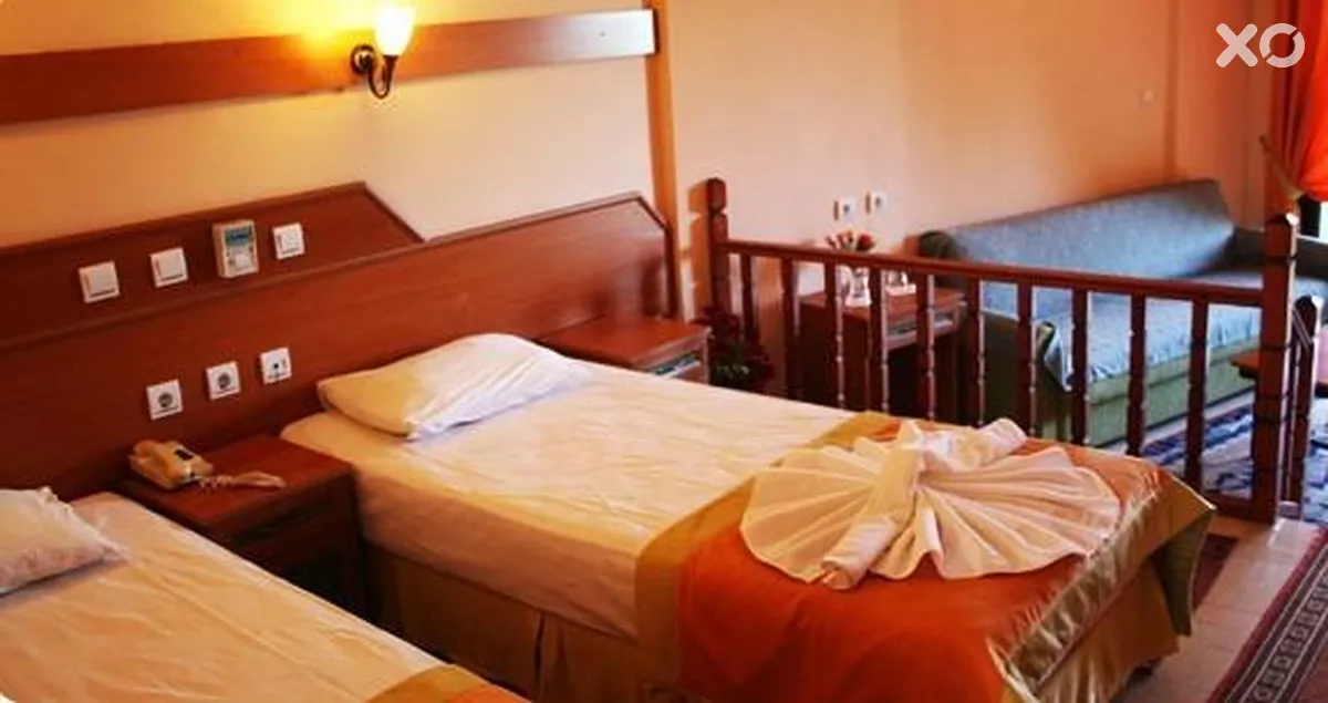 Amos Hotel