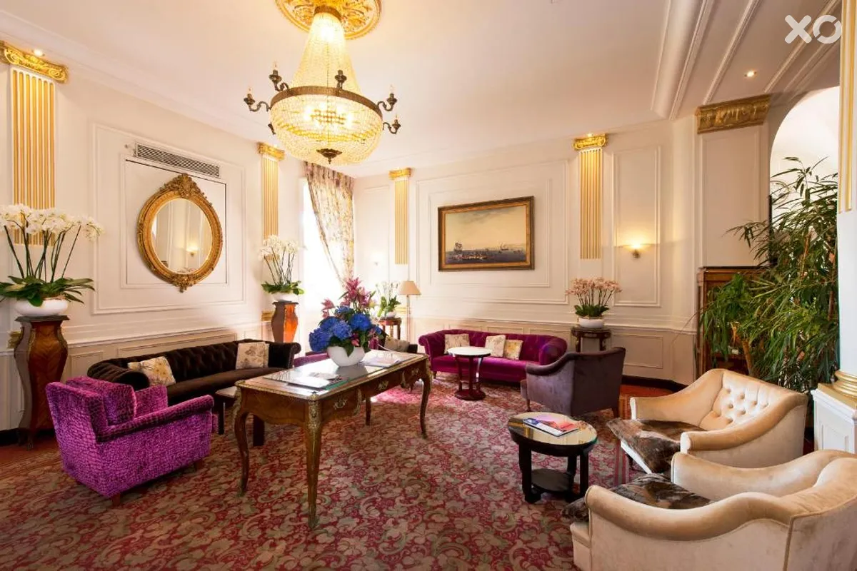 West End Promenade Hotel