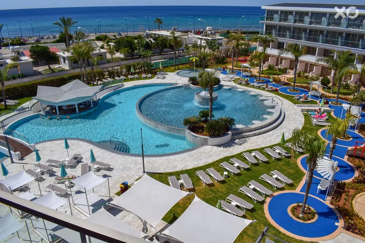 Faros Hotel